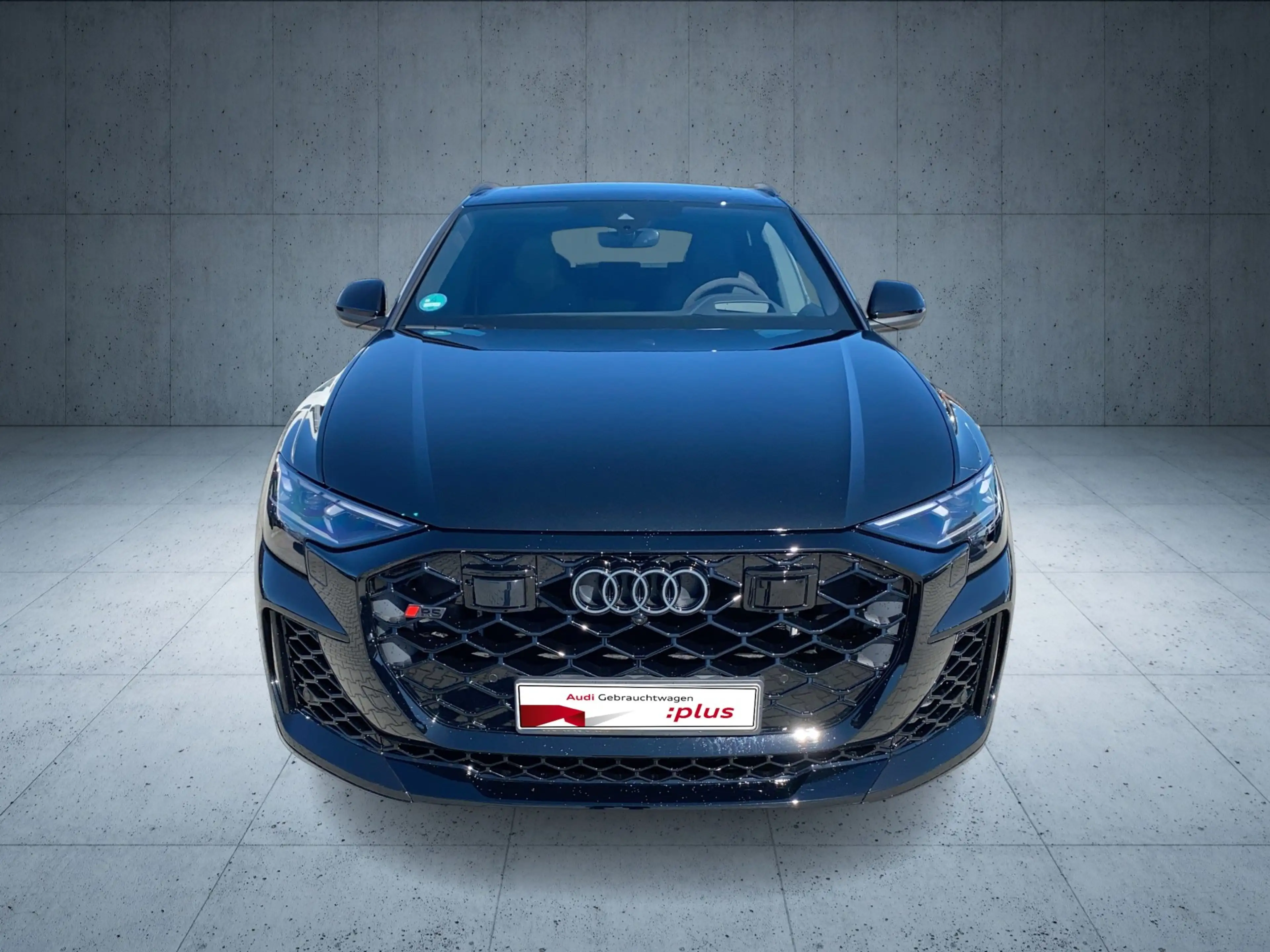 Audi RS Q8 SUV performance tiptr. Vmax305 23 PANO HUD — photo 8