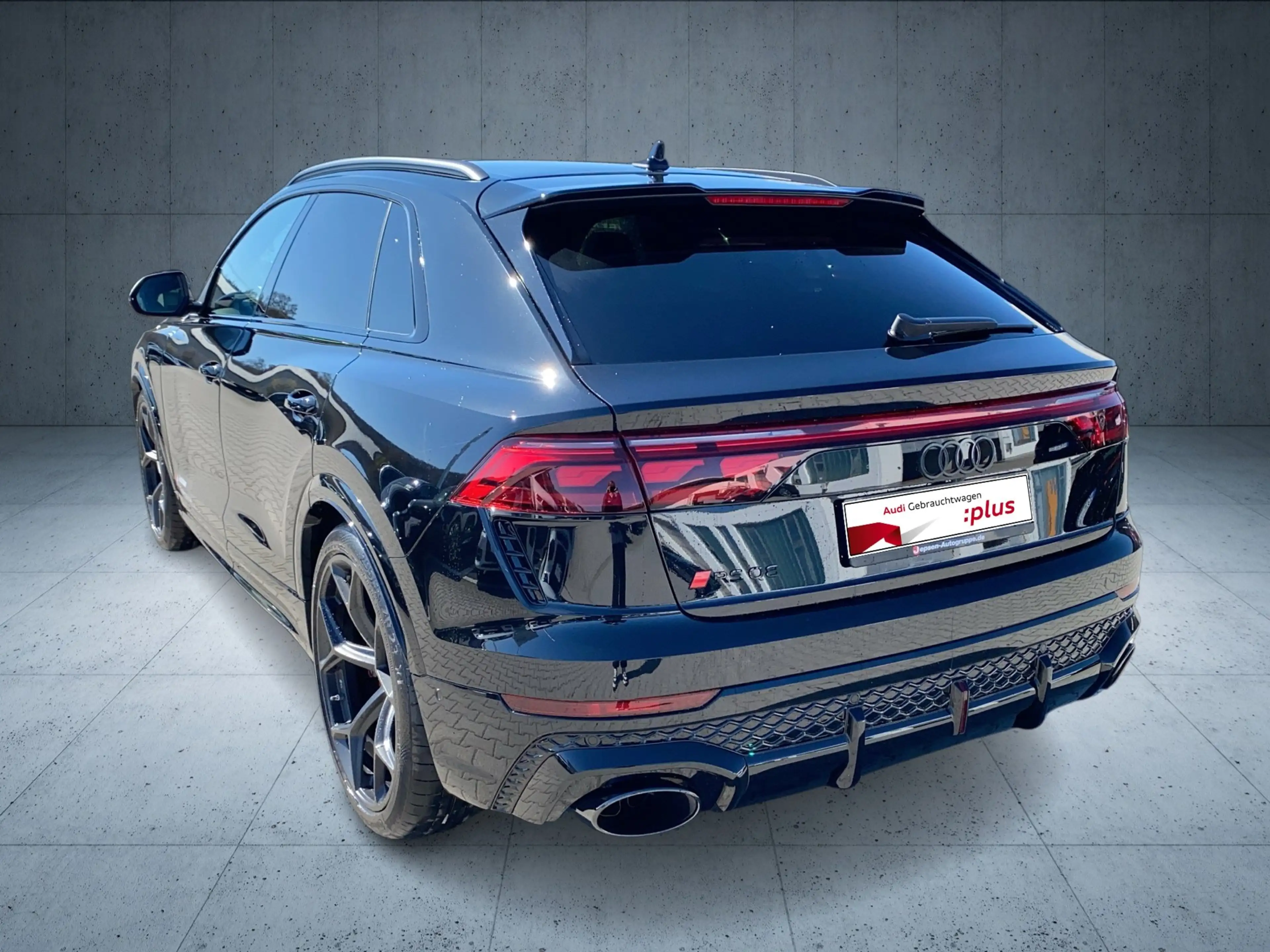 Audi RS Q8 SUV performance tiptr. Vmax305 23 PANO HUD — photo 4