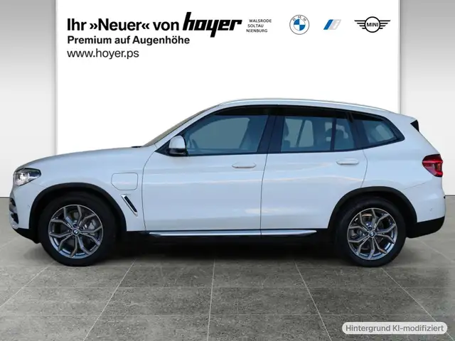 BMW X3 view 3