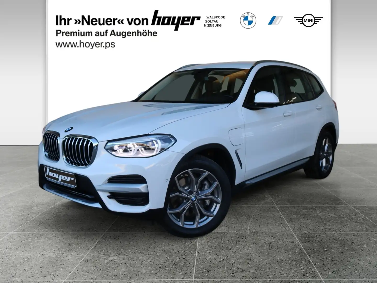 BMW X3 xDrive30e xLine HiFi AHK LED DAB Shz Weiß - 1
