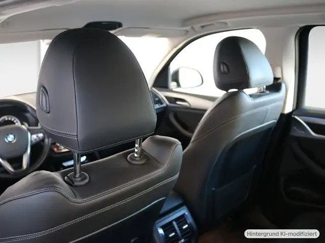 BMW X3 view 7
