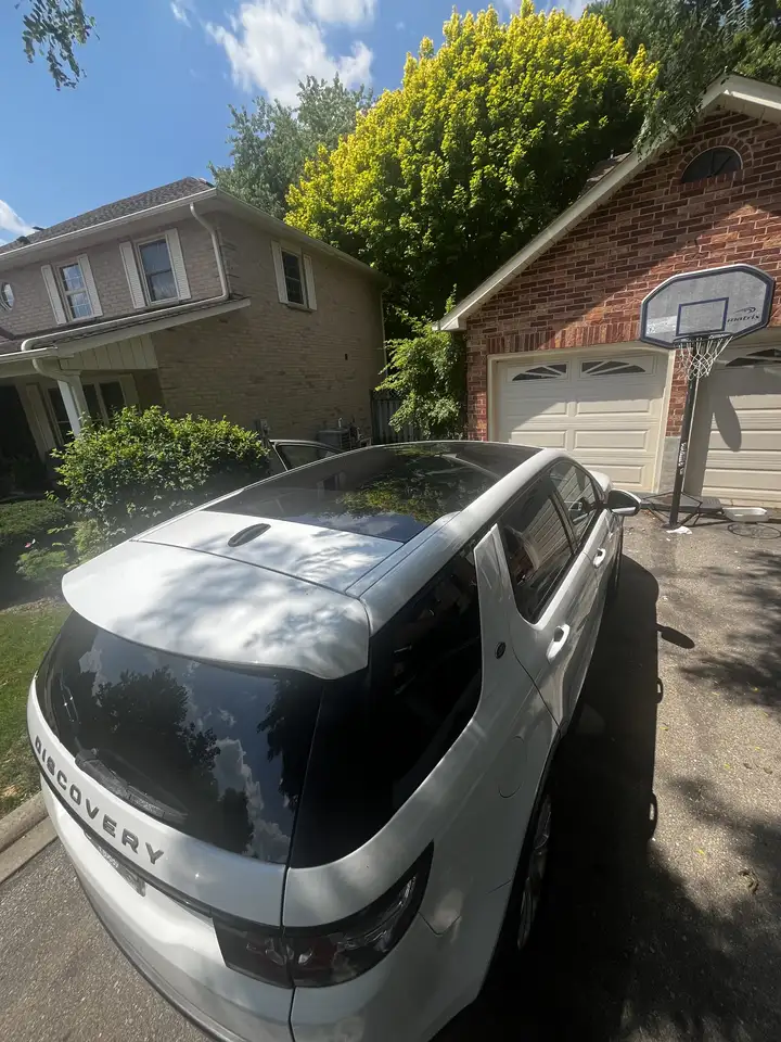 Rover Discovery Sport снимка Rover Discovery Sport