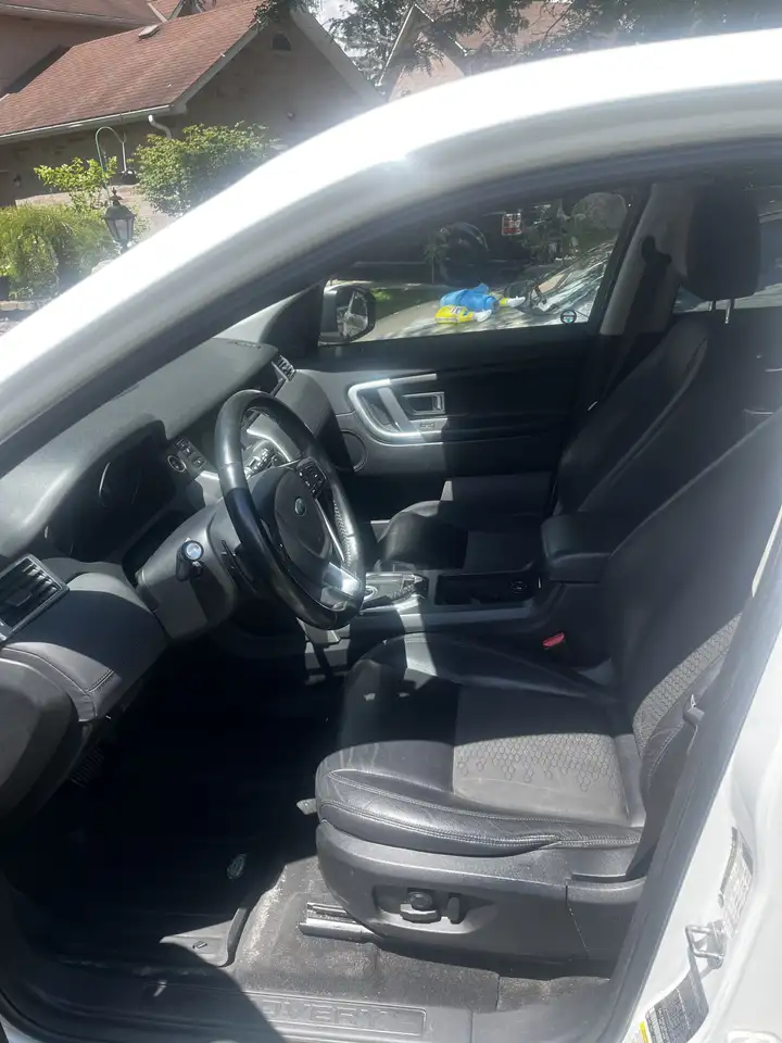 Rover Discovery Sport снимка Rover Discovery Sport