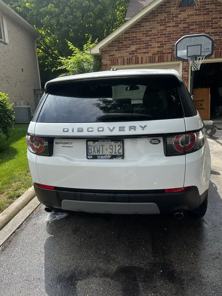 Rover Discovery Sport снимка Rover Discovery Sport