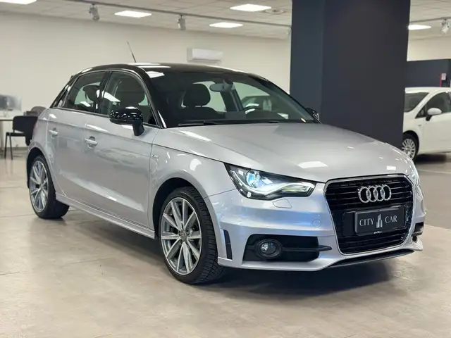 Audi A1 Sportback 1.6 tdi S Line Edition plus 90cv