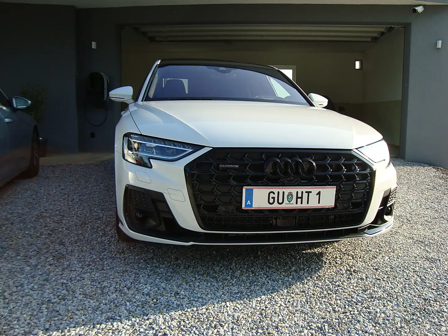 Audi A8 60 TFSI e Quattro Mod 26 S8 Sportpaket Exclusiv... Weiß - 2