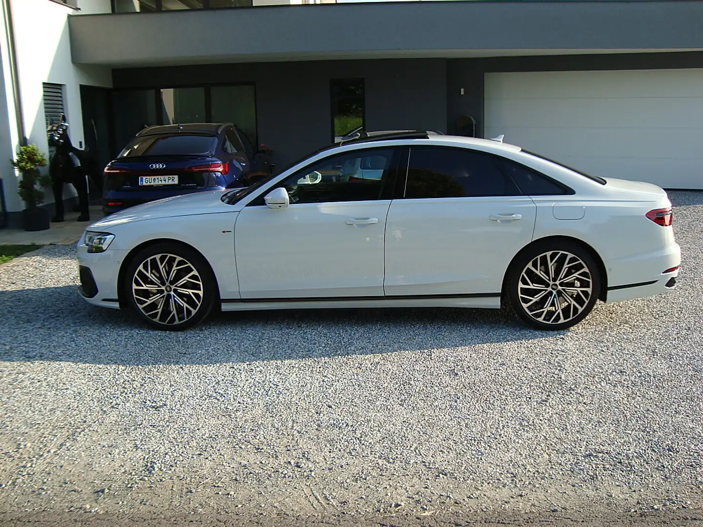 Audi A8 60 TFSI e Quattro Mod 26 S8 Sportpaket Exclusiv... Weiß - 1