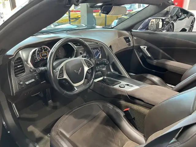 Chevrolet Corvette view 15