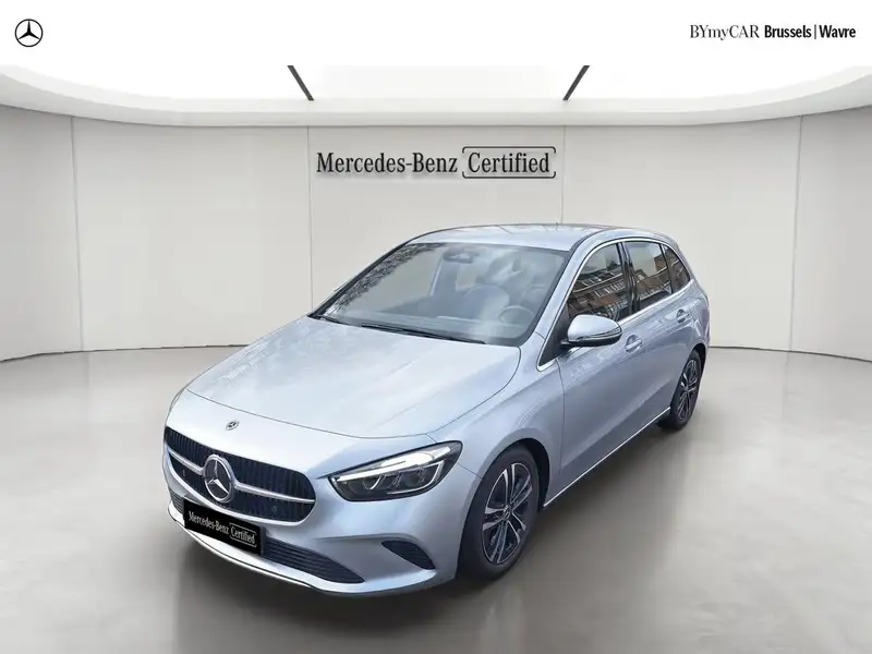 Mercedes-Benz B 180