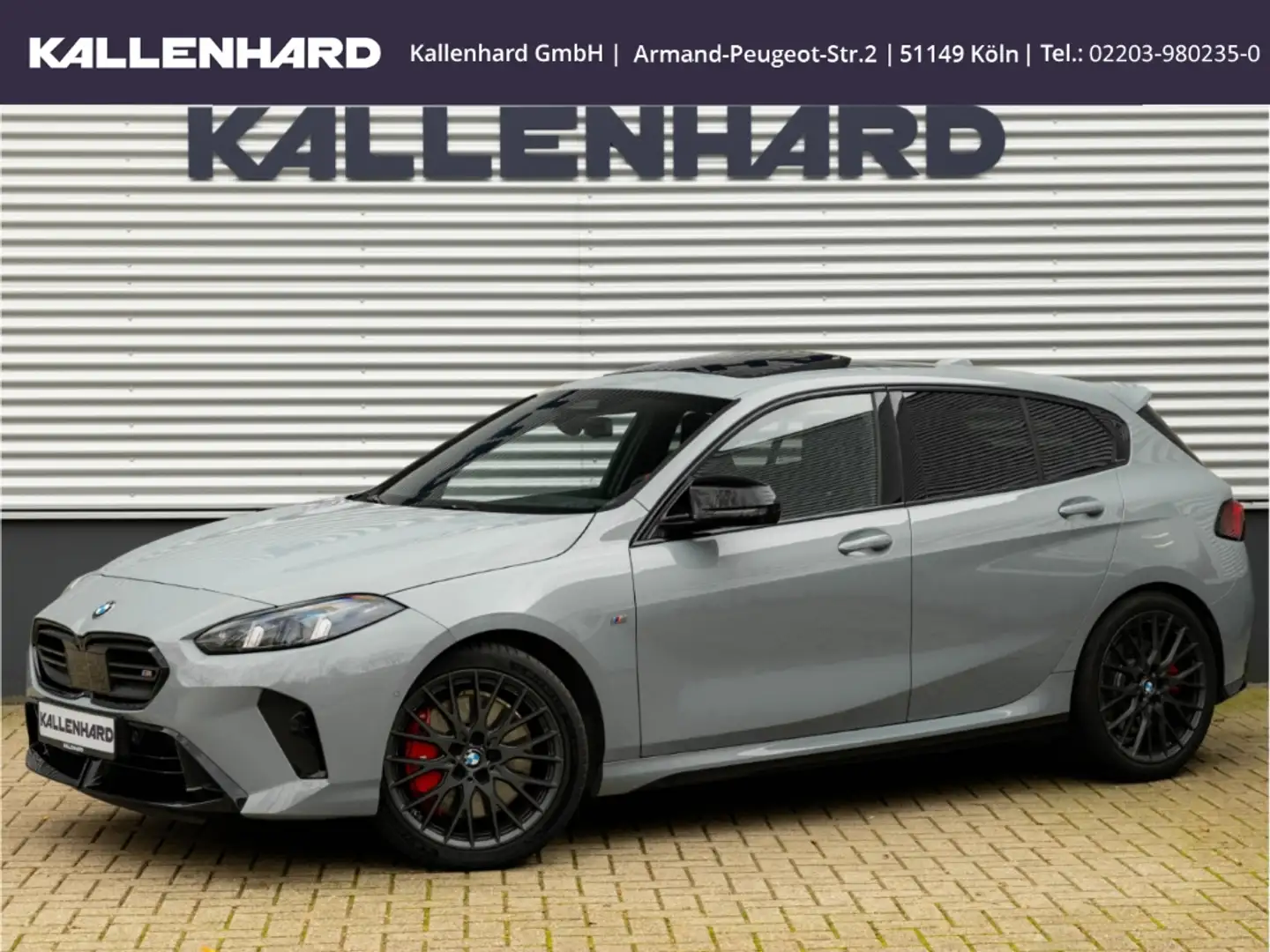 BMW 135 xDrive-Pano-Head-Up-Memory-ACC-Harman-Kardon Grau - 1