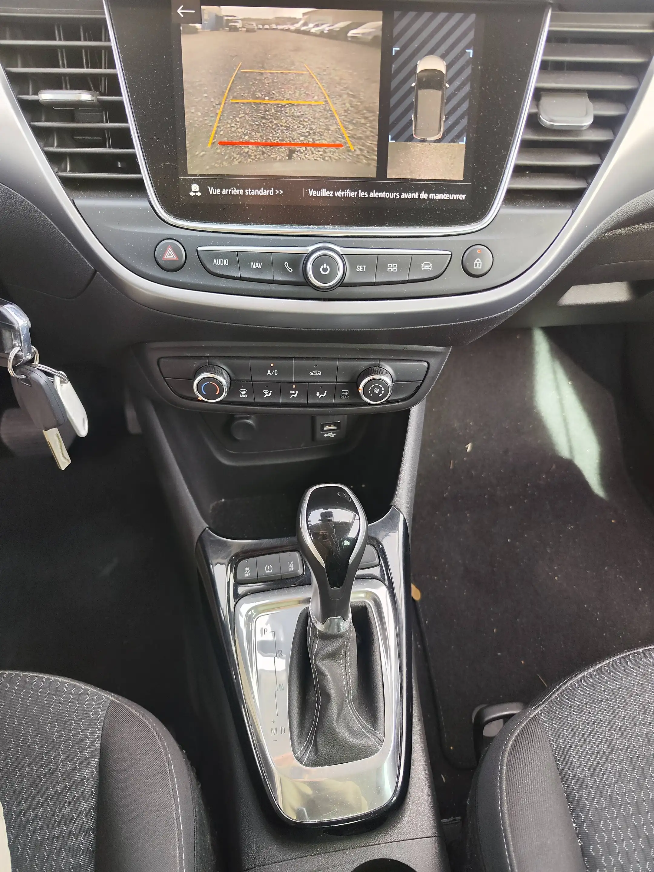Opel Crossland X Crossland X 1.5 TD ECOTEC — photo 12
