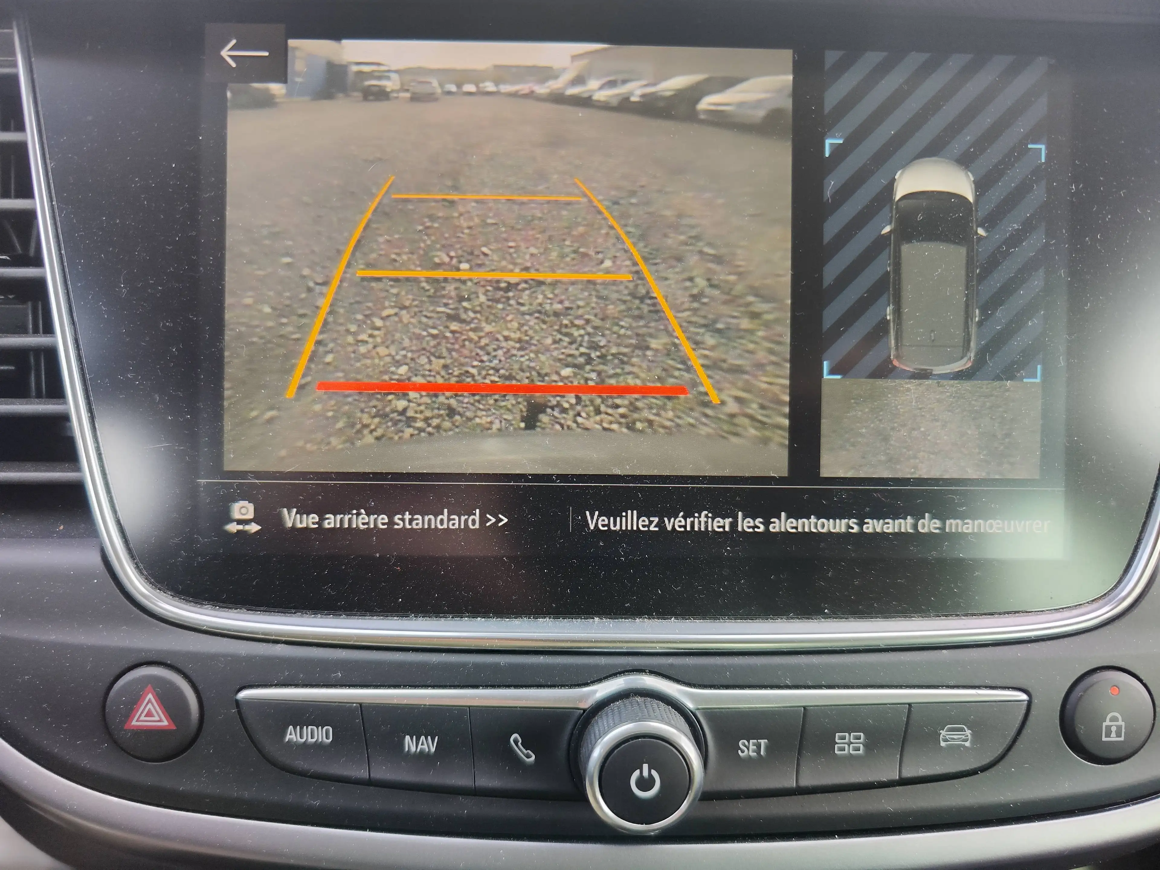 Opel Crossland X Crossland X 1.5 TD ECOTEC — photo 11