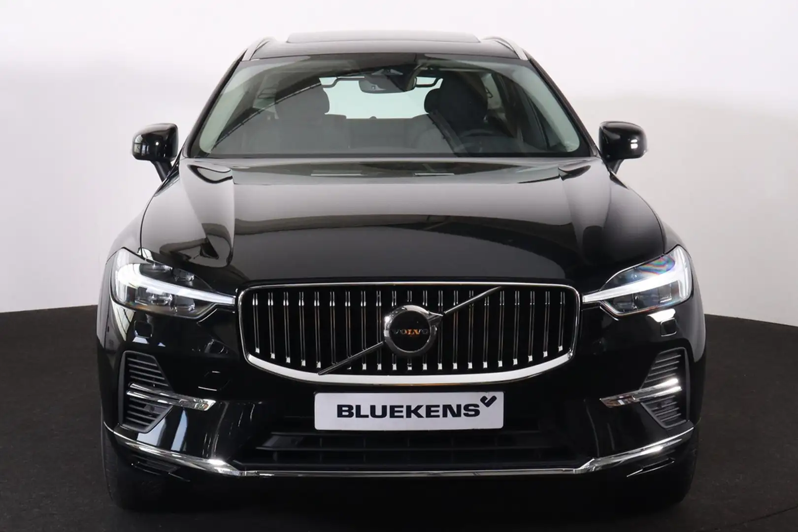 Volvo XC60 T6 Recharge AWD Core Bright - LONG RANGE - Panoram Zwart - 2