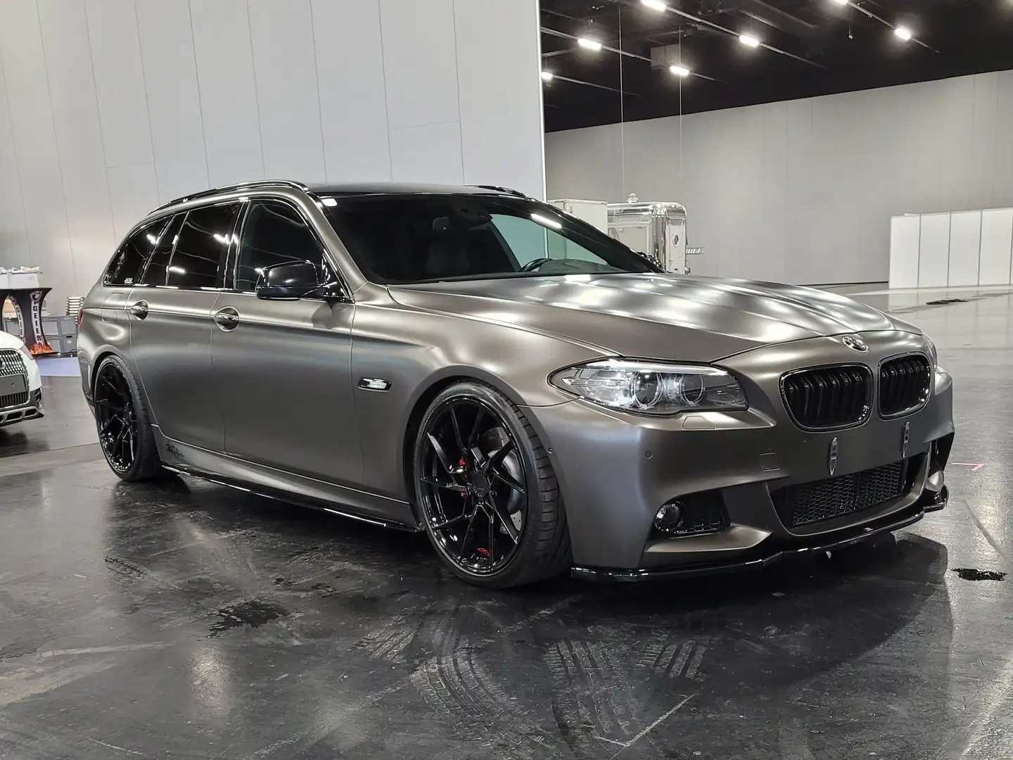BMW 530 530d xDrive Touring Österreich-Paket Grau - 1