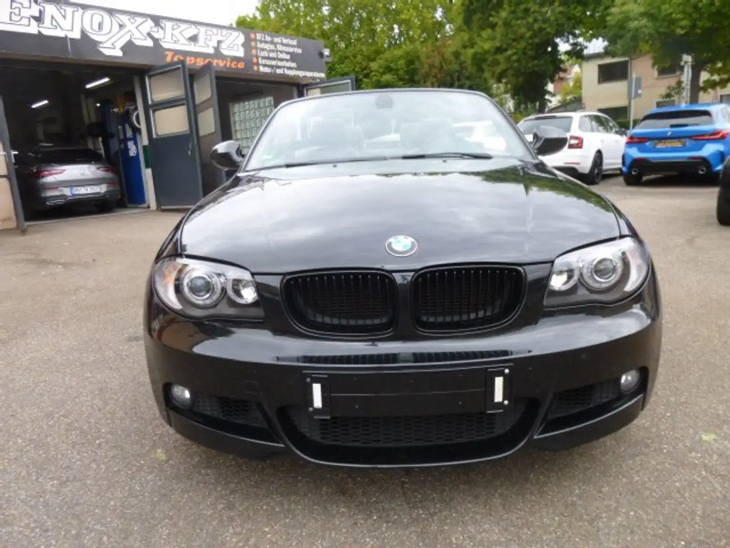 BMW 118 M Paket Cabrio Leder Fahrbereit Verdeck i. O Schwarz - 2