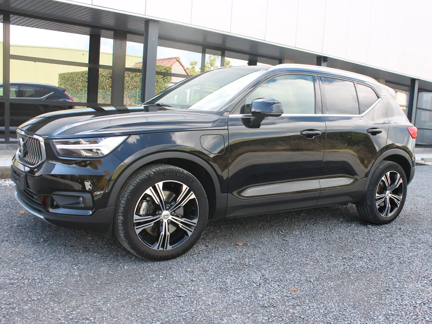 Volvo XC40 XC40 T5 HYBRIDE COCKPIT CAMERA LEDER APPLE CARPLAY Noir - 2
