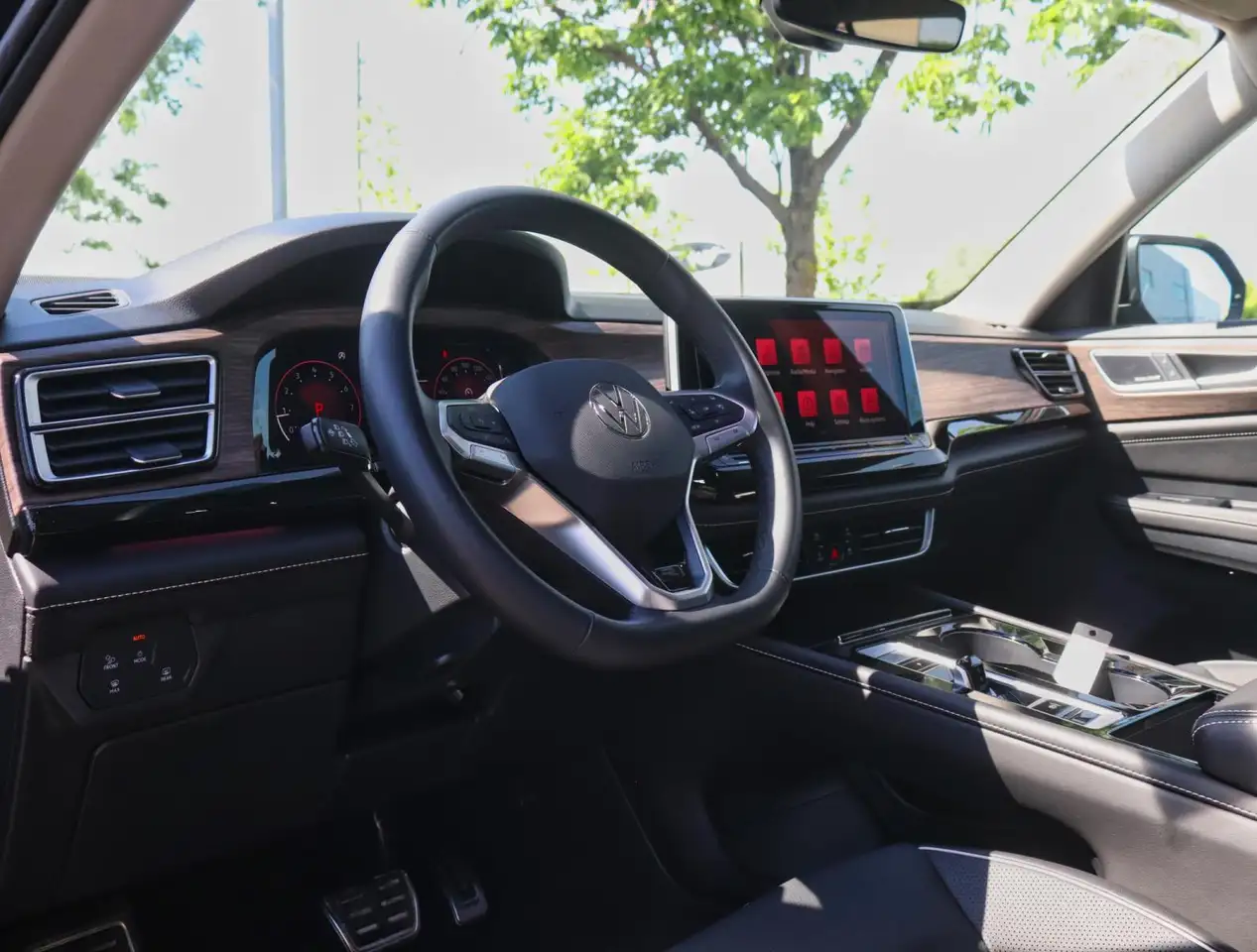 Volkswagen Atlas снимка Volkswagen Atlas