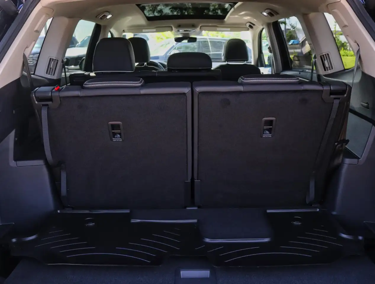 Volkswagen Atlas снимка Volkswagen Atlas