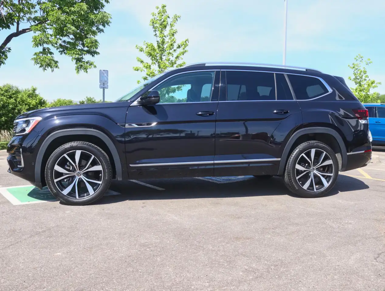 Volkswagen Atlas снимка Volkswagen Atlas