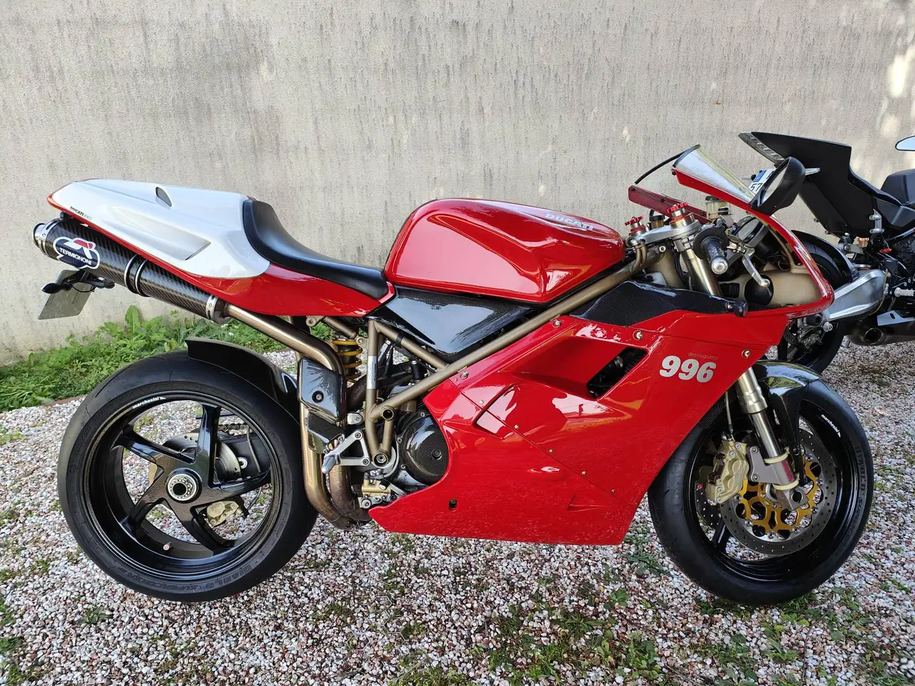 Ducati 996