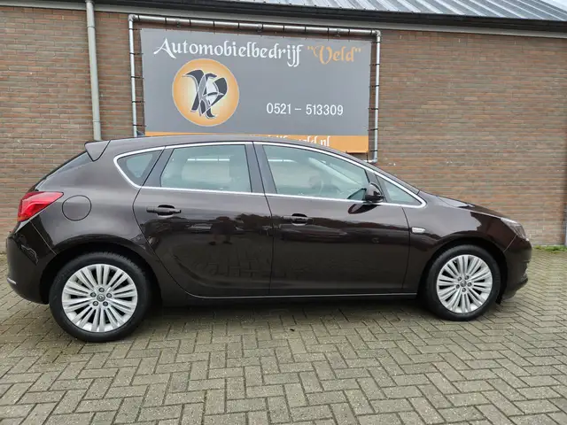 Opel Astra view 27