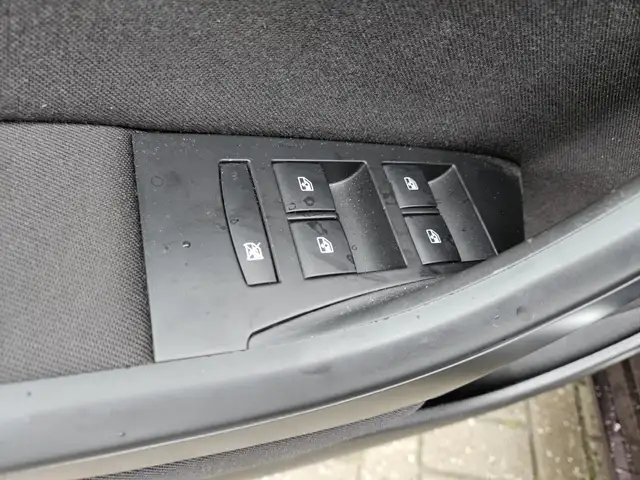 Opel Astra view 6
