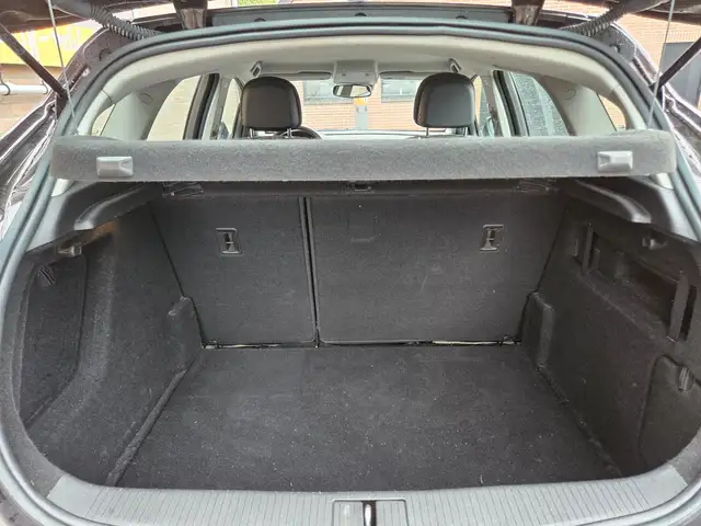 Opel Astra view 26