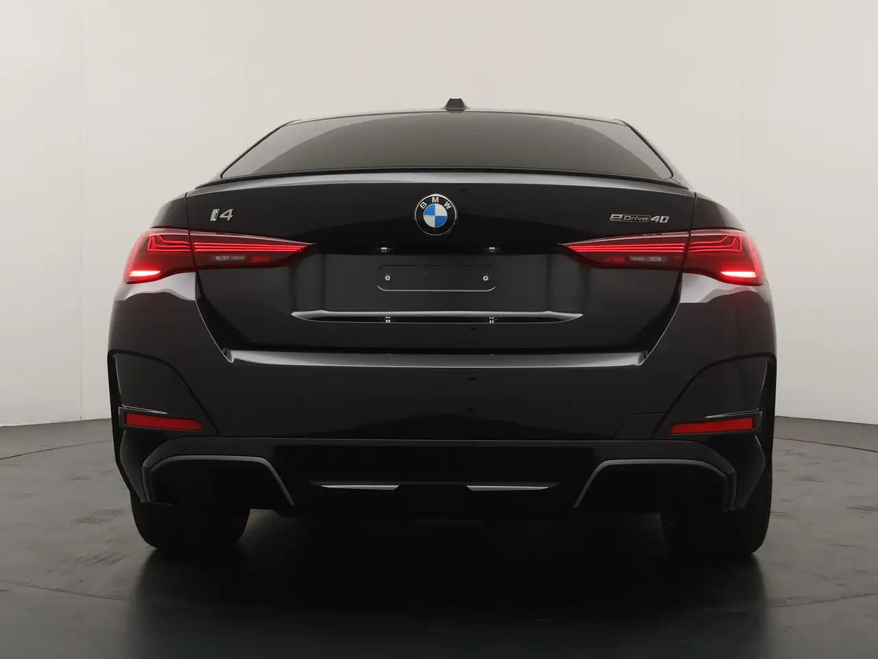 BMW i4 2026 — фото 10