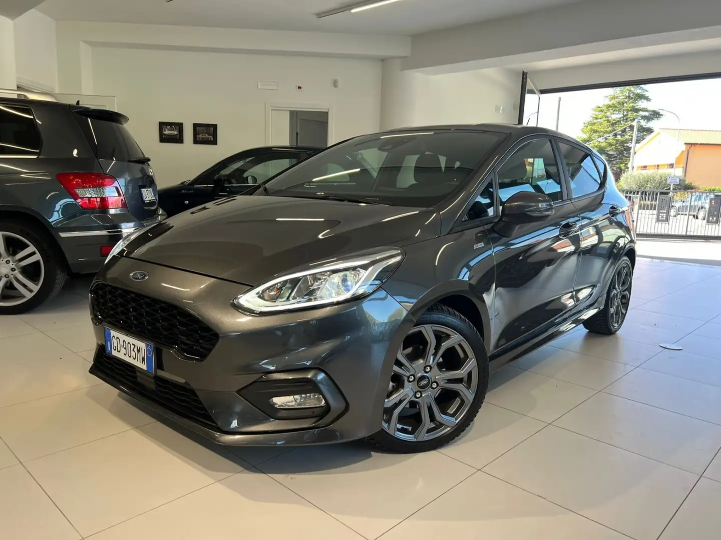 Ford Fiesta Fiesta 1.0 Ecoboost Hybrid 125 CV 5 porte ST-Line Grigio - 2