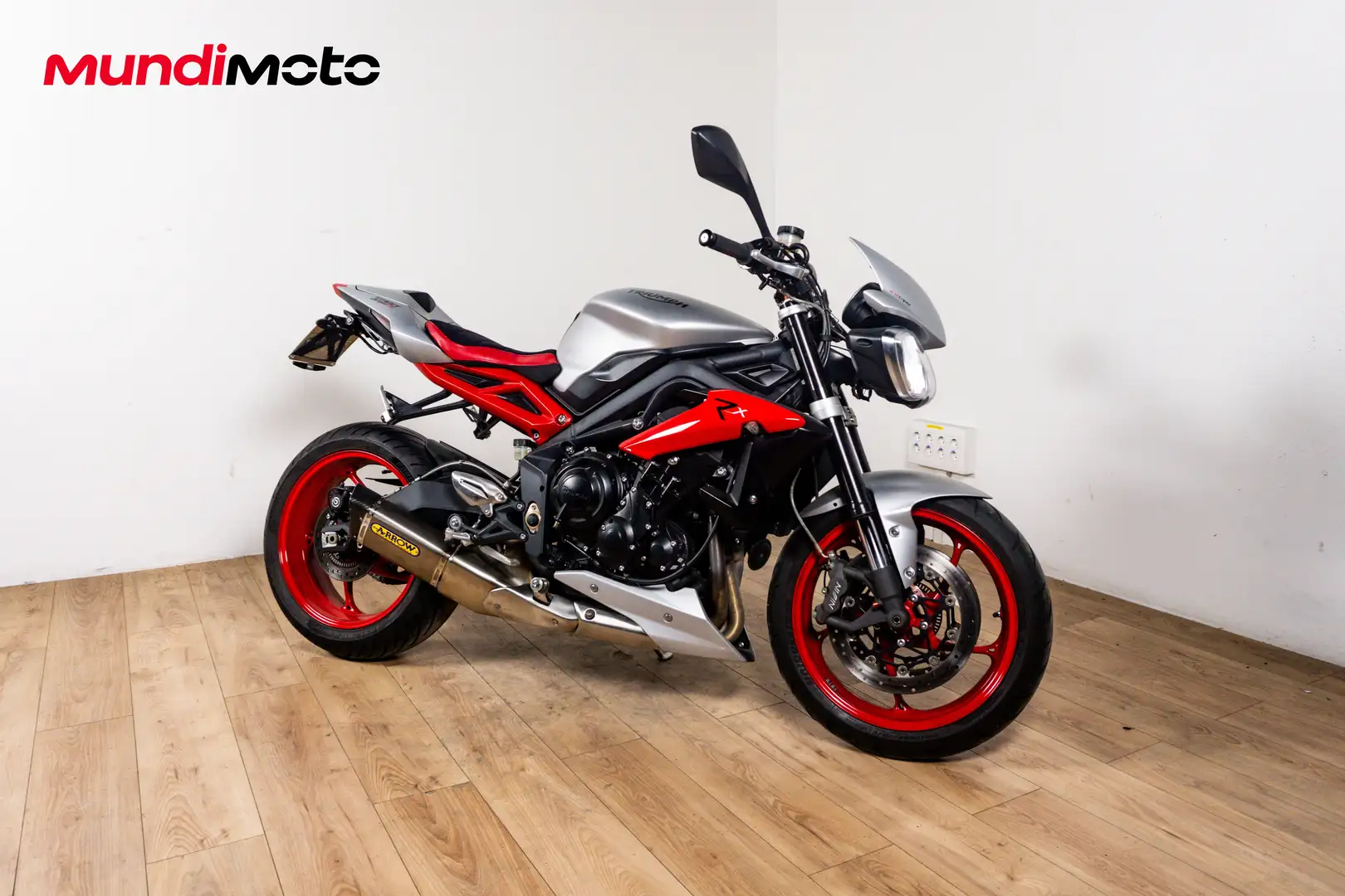 Triumph Street Triple 675 - 2