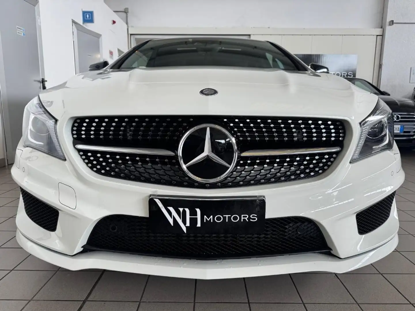 Mercedes-Benz CLA 200 d S.W. Automatic Premium PLUS "TETTO" //AMG PACK// Bianco - 2