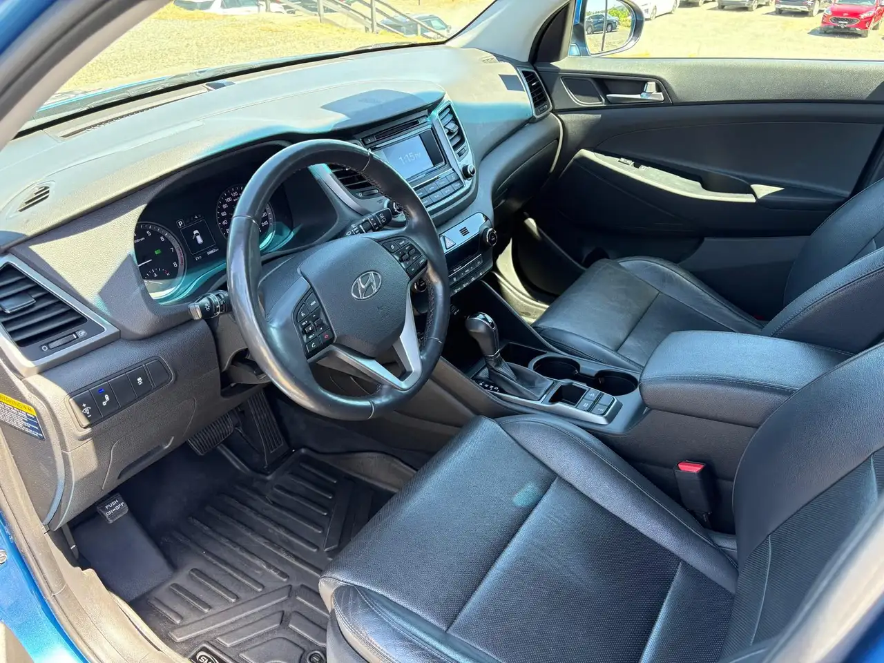Hyundai TUCSON photo Hyundai TUCSON