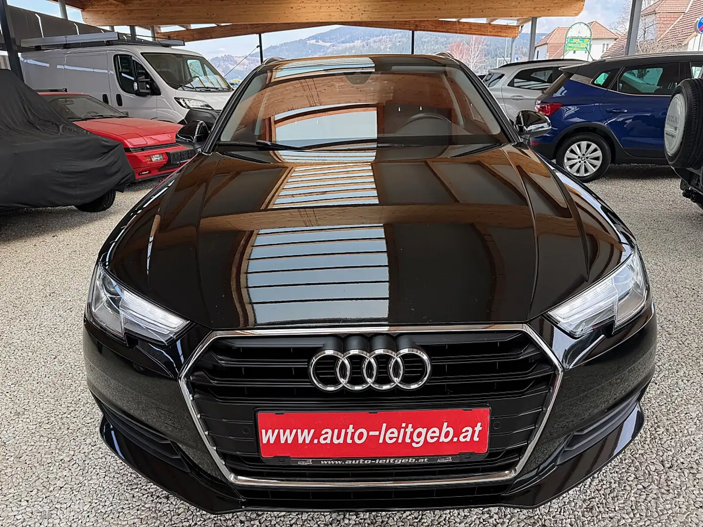 Audi A4 Avant 40 TDI S-tronic Schwarz - 2