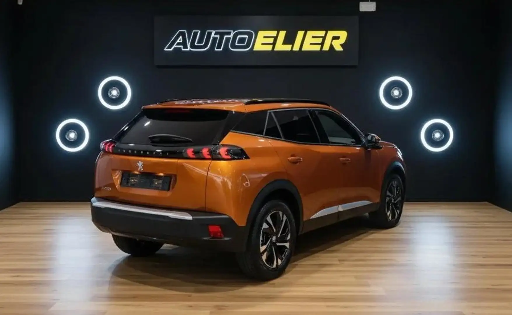 Peugeot 2008 2008 II 1.2 puretech Allure 100cv Arancione - 2