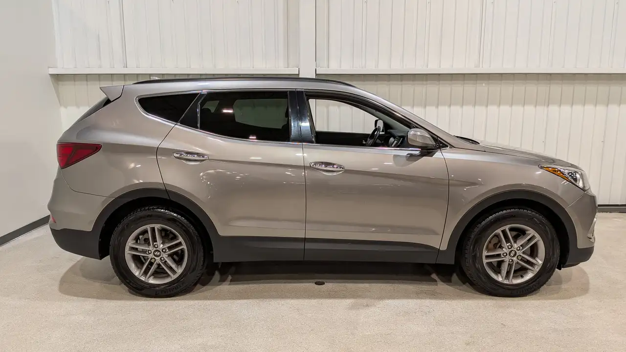 Hyundai SANTA FE photo Hyundai SANTA FE