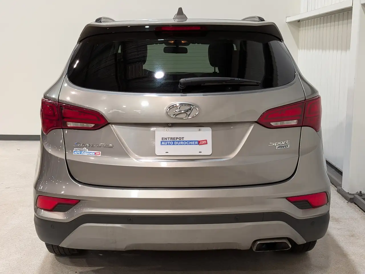 Hyundai SANTA FE photo Hyundai SANTA FE