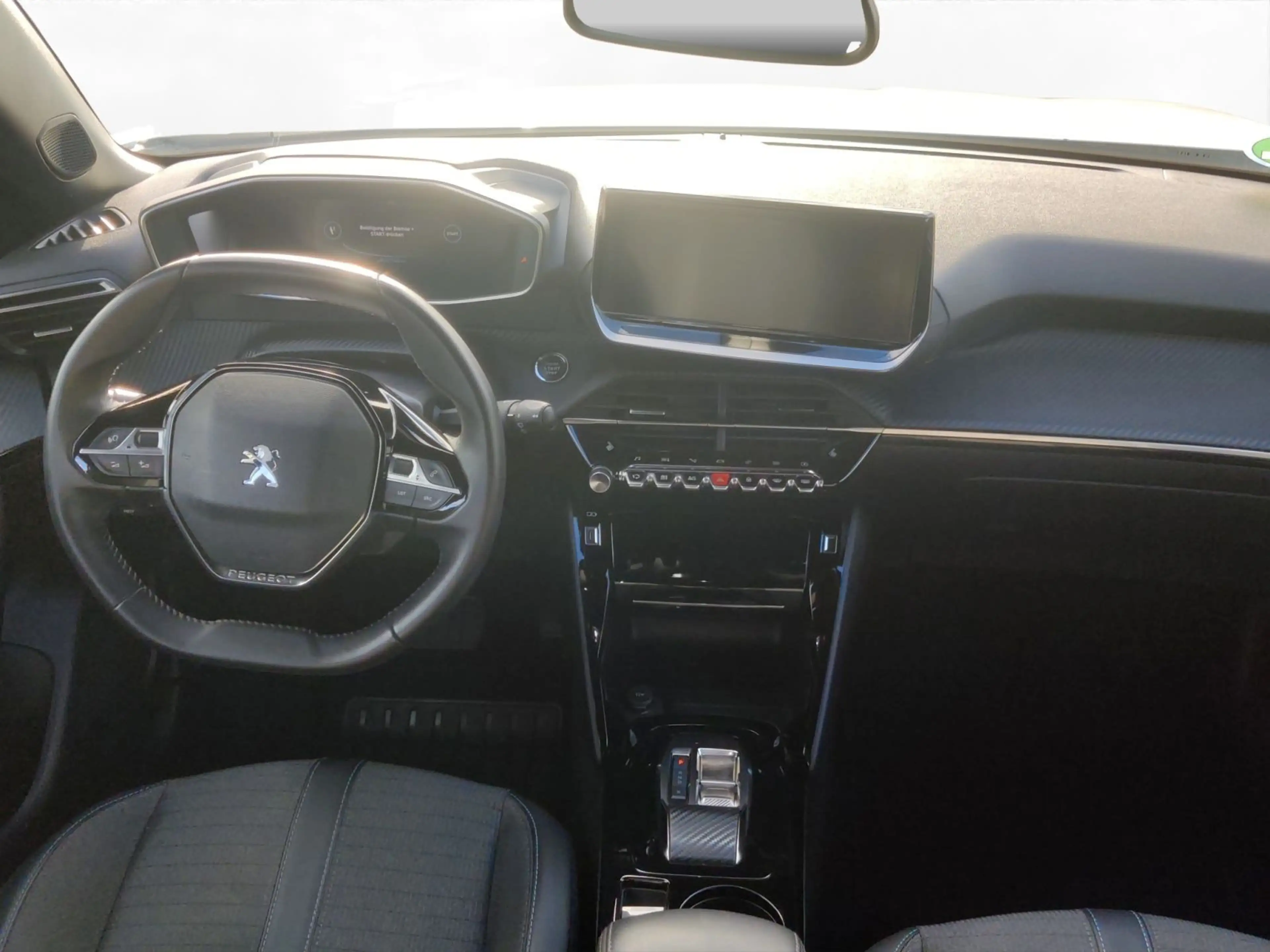 Peugeot 2008 Allure Pack Elektro 98,3% OB-Charger Kamera — photo 8