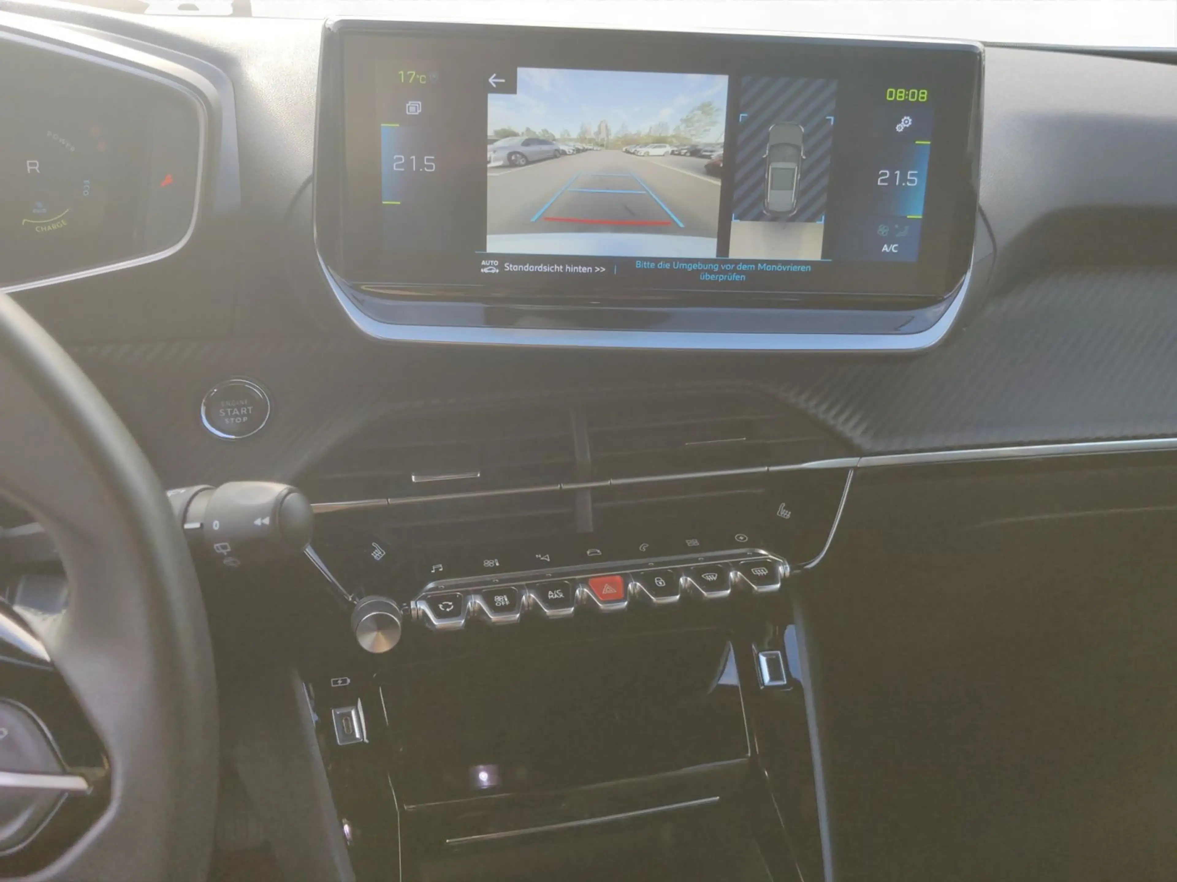 Peugeot 2008 Allure Pack Elektro 98,3% OB-Charger Kamera — photo 12