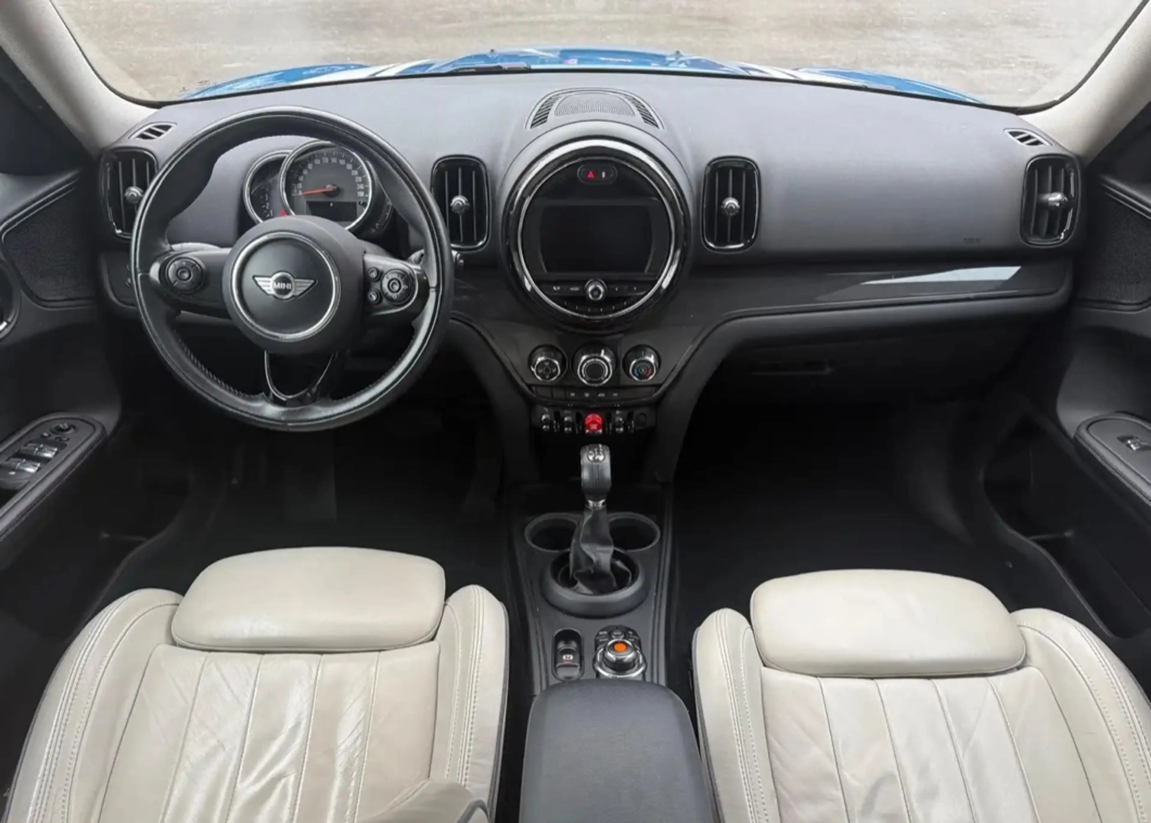 MINI Cooper D Countryman 2.0 ALL4 — photo 2