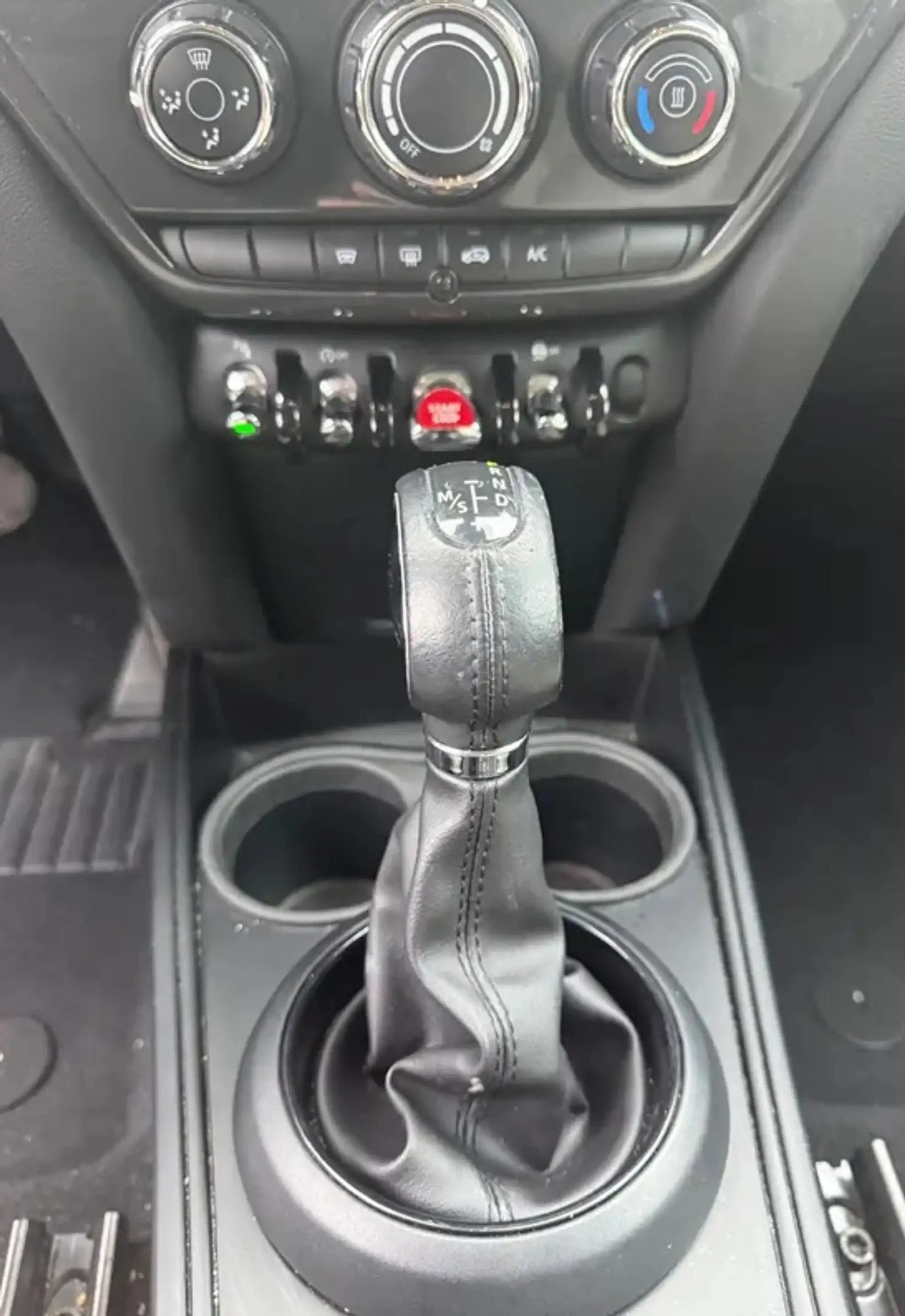 MINI Cooper D Countryman 2.0 ALL4 — photo 12