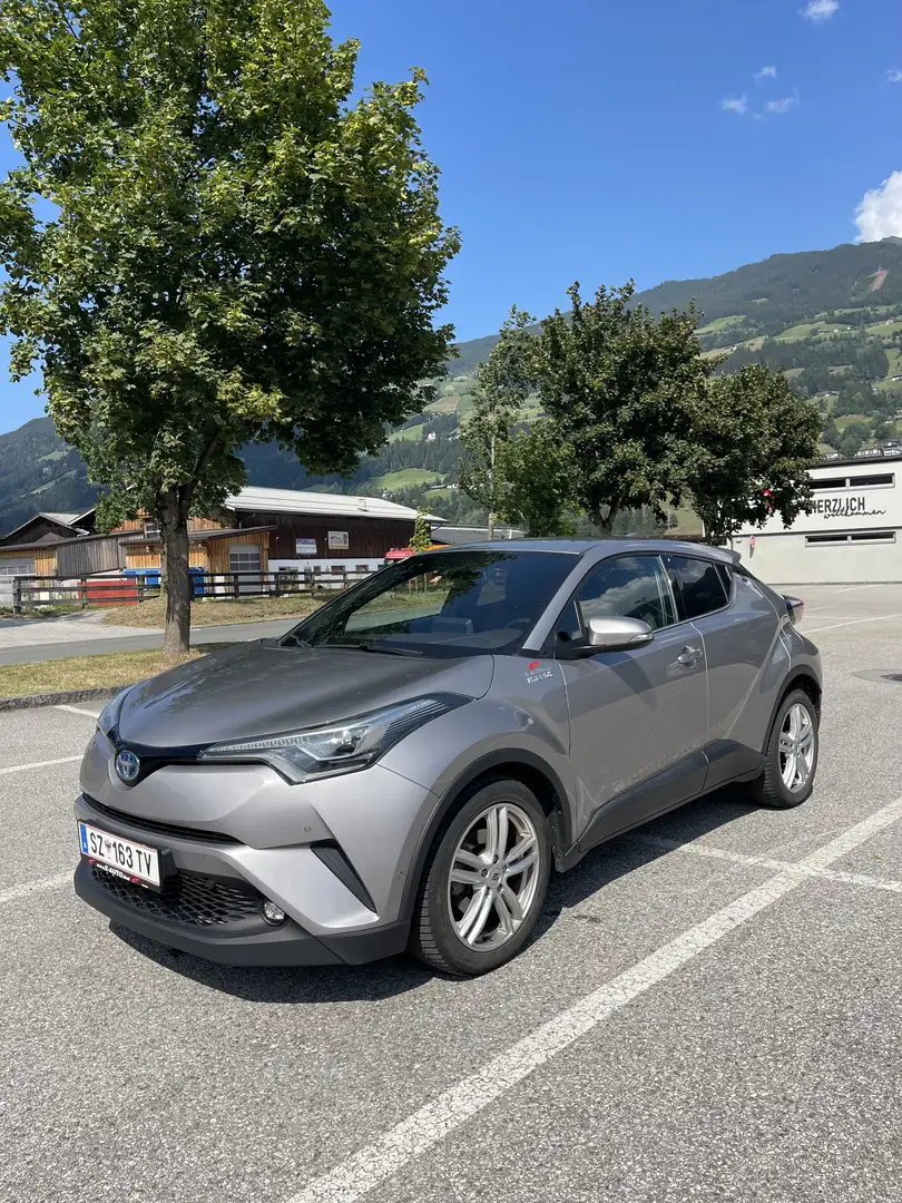 Toyota C-HR Hybrid Lounge - 1