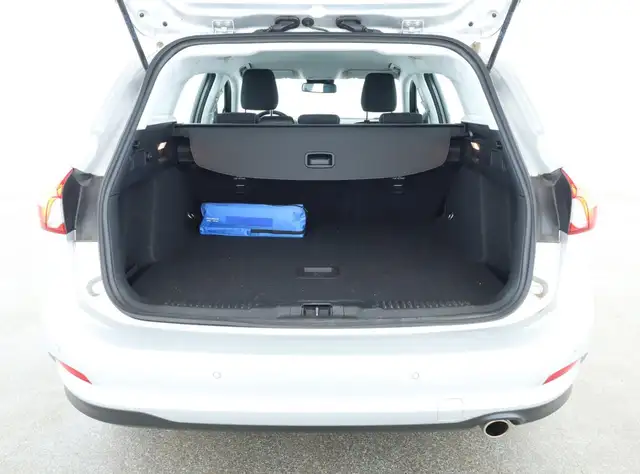 Ford Focus view 11