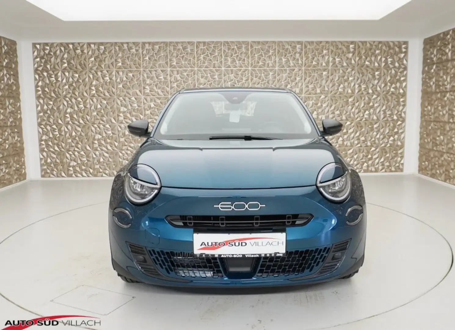 Fiat 600 Hybrid-600 T-Gen3 145 Grün - 2