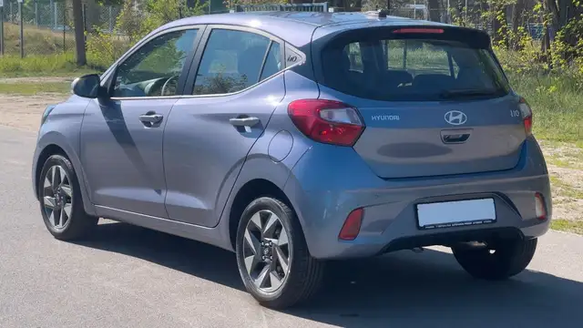 Hyundai I10 view 4