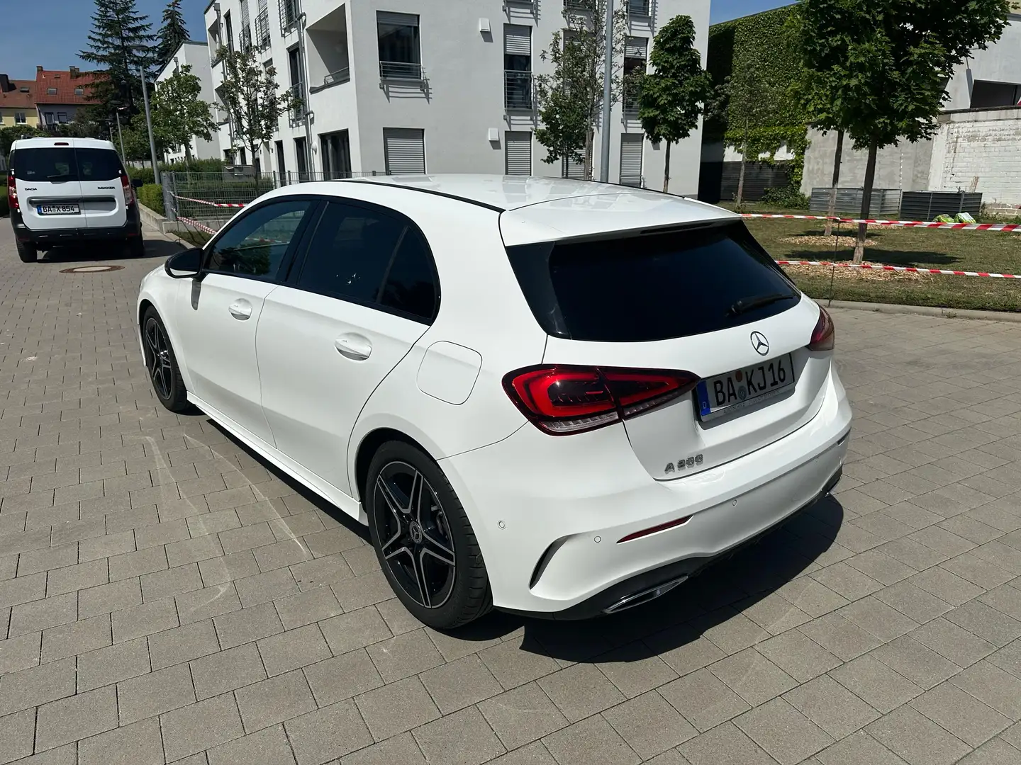 Mercedes-Benz A 200 A 200 7G-DCT Style Weiß - 2
