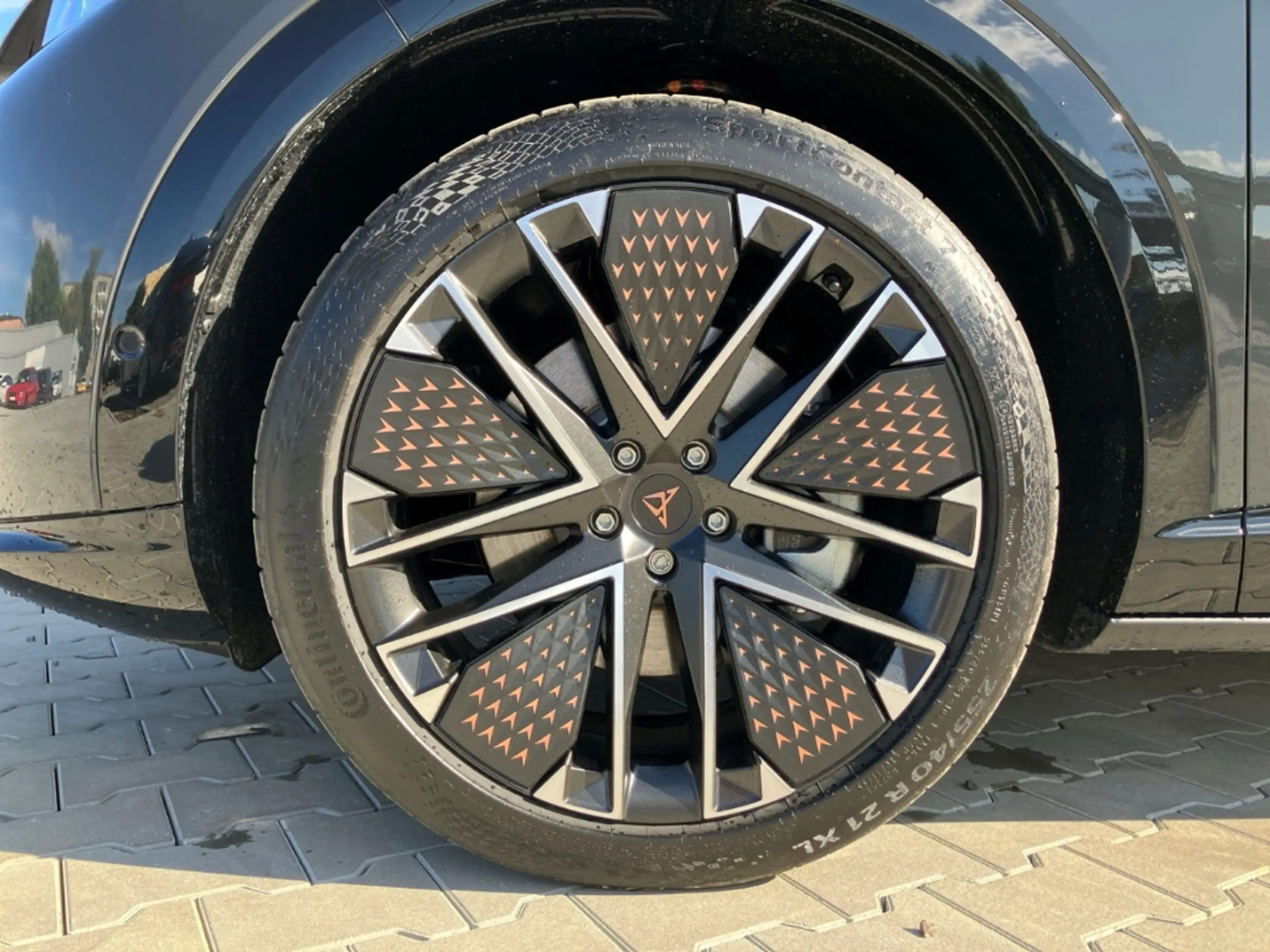 CUPRA Tavascan VZ 4Drive 250 kW 77 kWh NAV+LED+MATRIX+ — photo 13