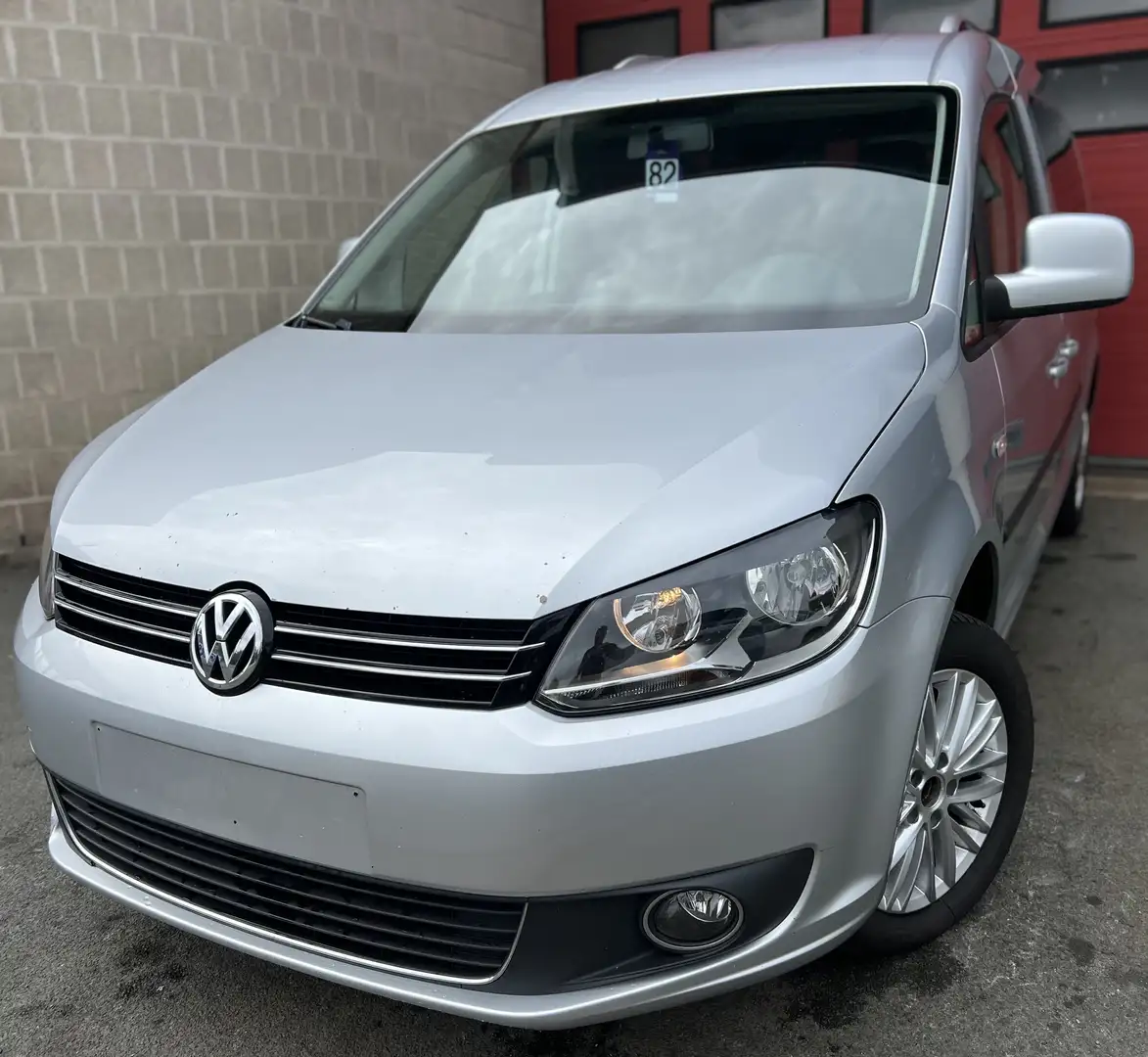 Volkswagen Caddy Maxi 2.0 TDi SCR Generation Four / 7 PLACES + CLIM Grijs - 1