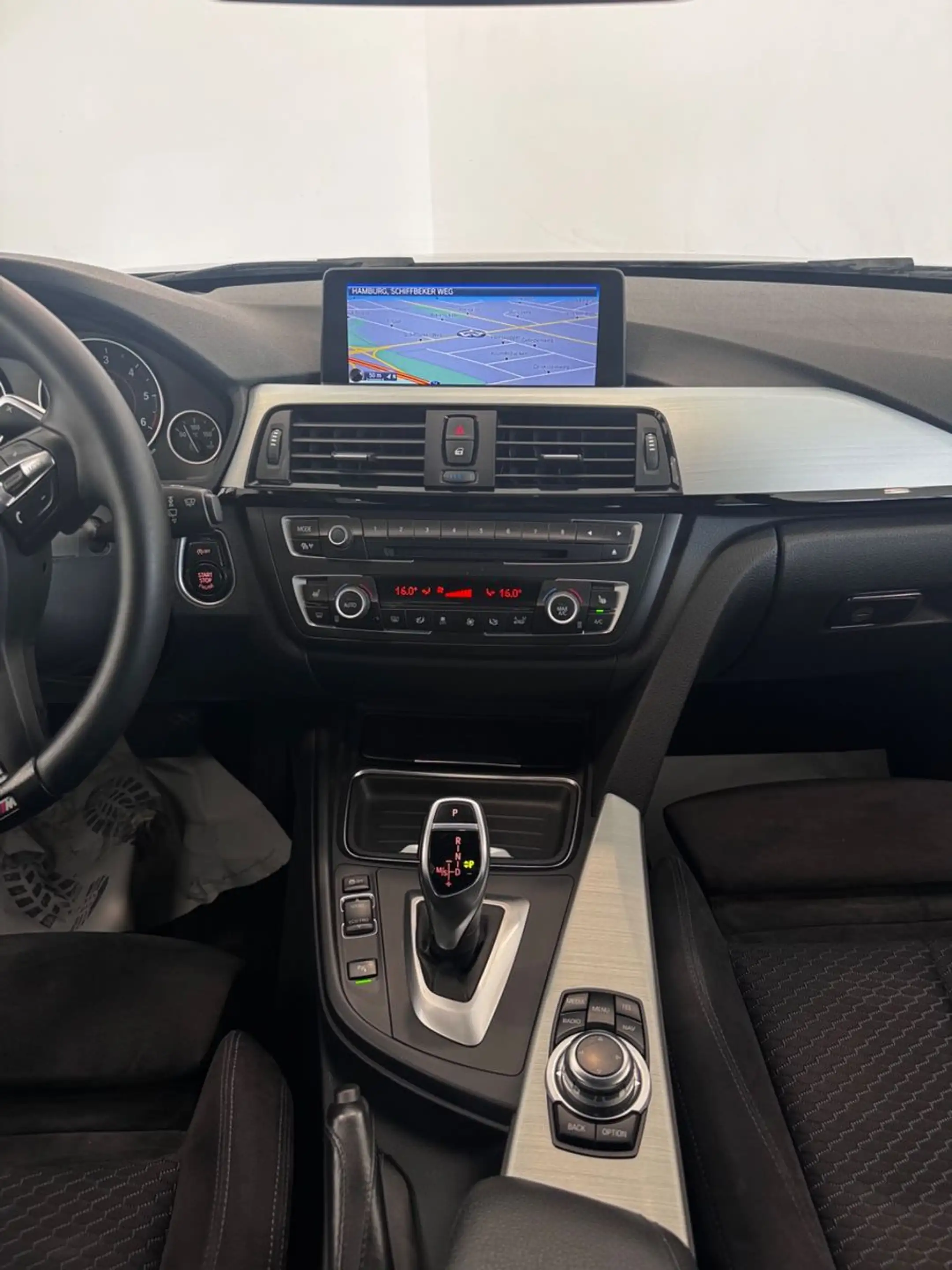 BMW 320 d SportAutom. M-Paket|BI-XENON|MEMORY|2-HAND| — photo 14