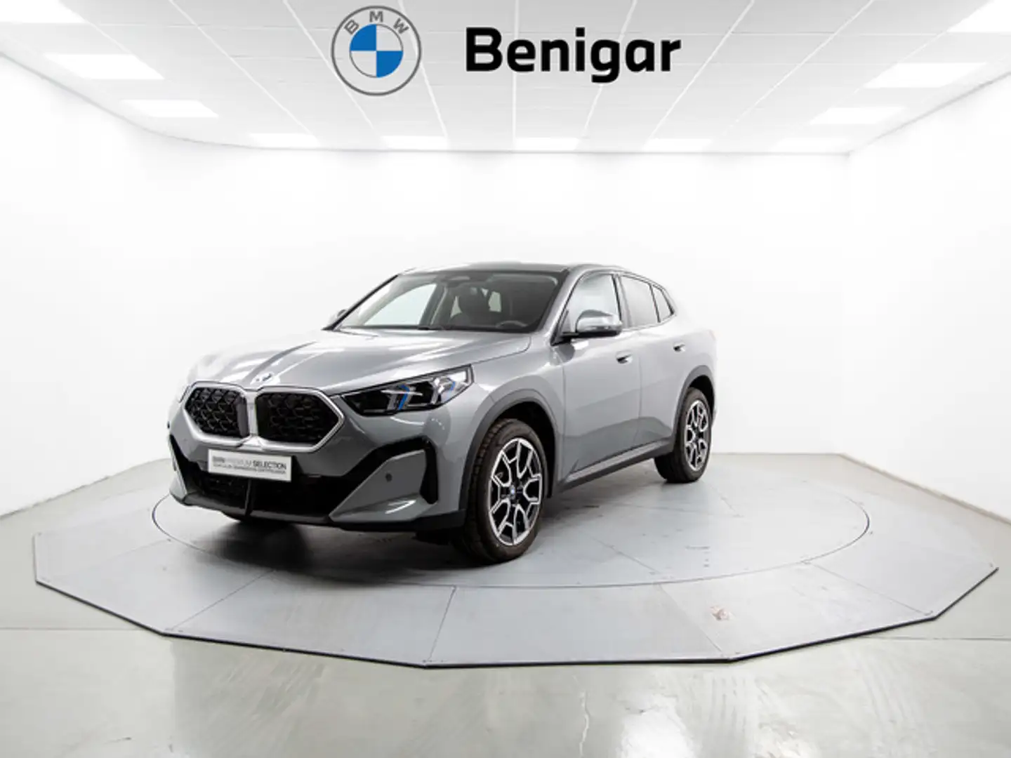 BMW X2 sDrive 20dA Gris - 1