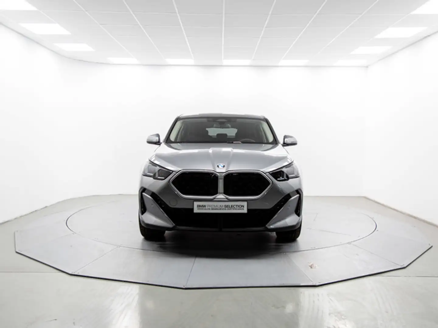 BMW X2 sDrive 20dA Gris - 2